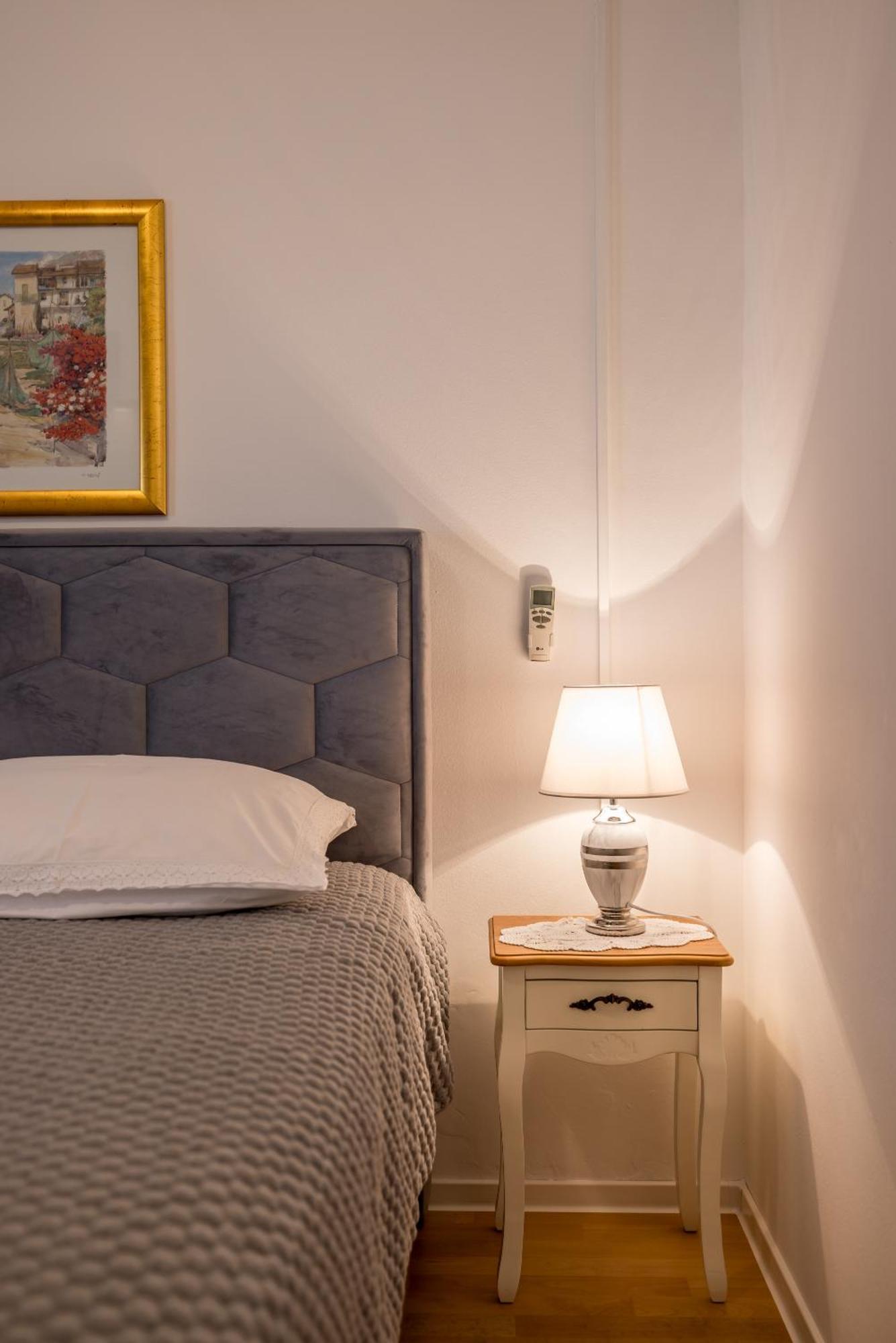 Guesthouse Rooms Split Bed & Breakfast 3*